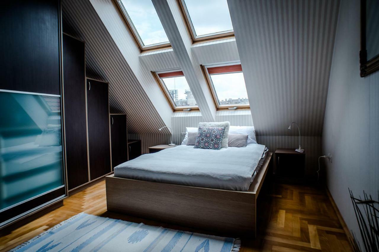 בודפשט Hollo Apartment - Private Garage - A/C מראה חיצוני תמונה