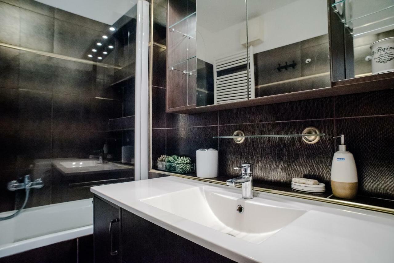 בודפשט Hollo Apartment - Private Garage - A/C מראה חיצוני תמונה
