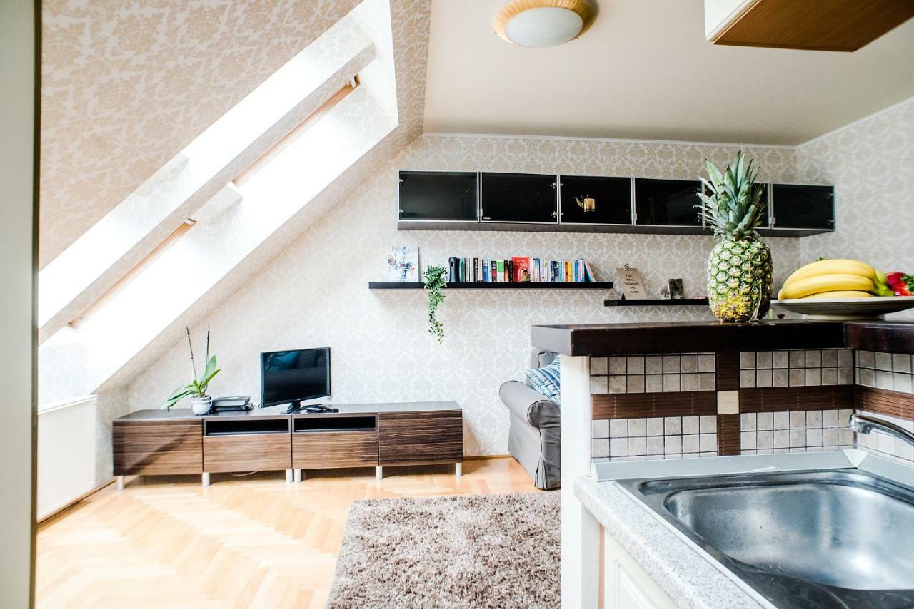 בודפשט Hollo Apartment - Private Garage - A/C מראה חיצוני תמונה